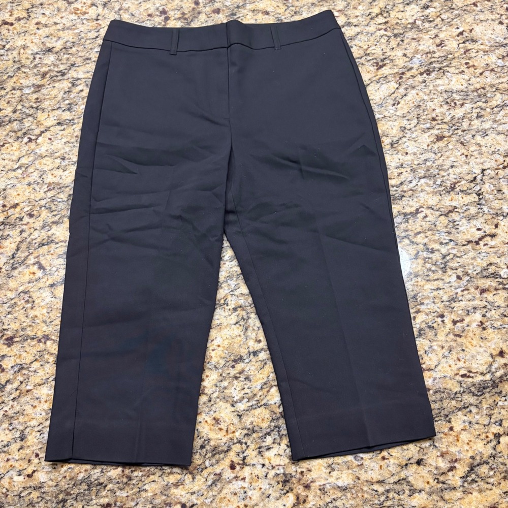 NEW WHBM White House Black Market Pedal Pusher Pants Black 6 ws